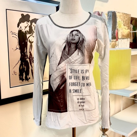 Zara, Graphic Long Sleeve Shirt W/Quote, Lightweight,Vacation Perfect, Size S - Picture 2 of 11